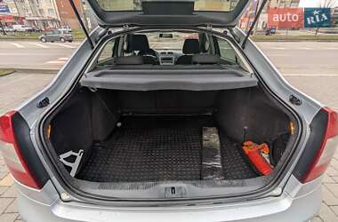 Лифтбек Skoda Octavia 2010 в 