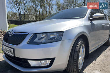 Лифтбек Skoda Octavia 2013 в 