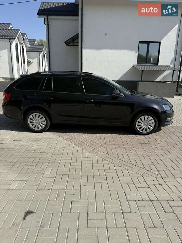 Універсал Skoda Octavia 2017 в Хмельницькому