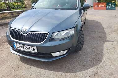 Универсал Skoda Octavia 2015 в Ужгороде