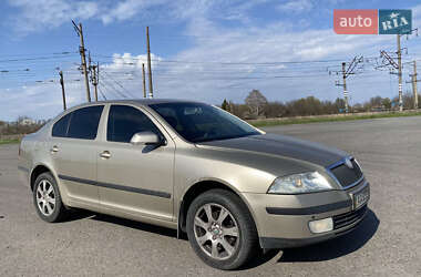 Лифтбек Skoda Octavia 2005 в 