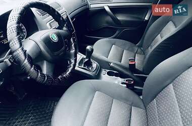 Универсал Skoda Octavia 2012 в 