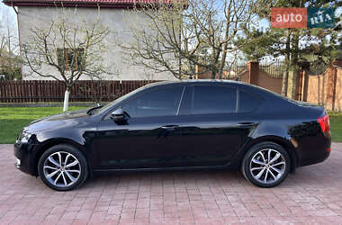 Лифтбек Skoda Octavia 2015 в 