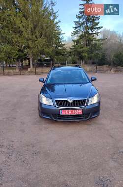Универсал Skoda Octavia 2010 в 