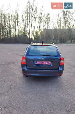 Универсал Skoda Octavia 2010 в 