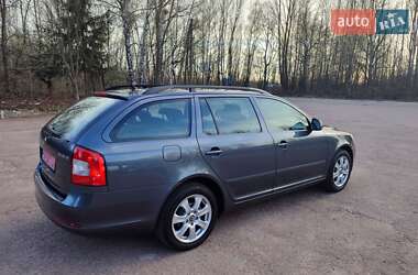 Универсал Skoda Octavia 2010 в 