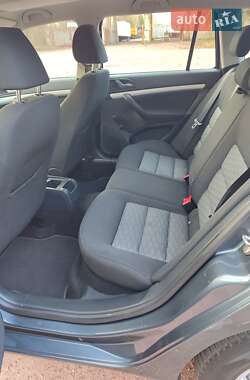 Универсал Skoda Octavia 2010 в 
