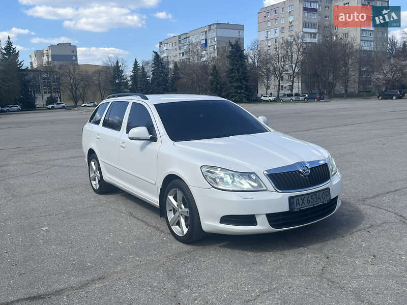 Универсал Skoda Octavia 2010 в 