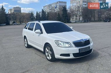 Универсал Skoda Octavia 2010 в 