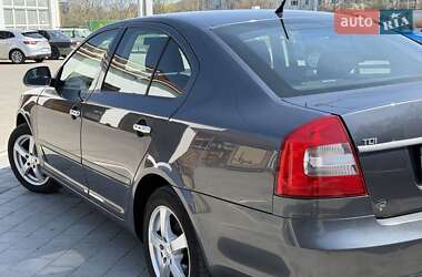 Лифтбек Skoda Octavia 2012 в 
