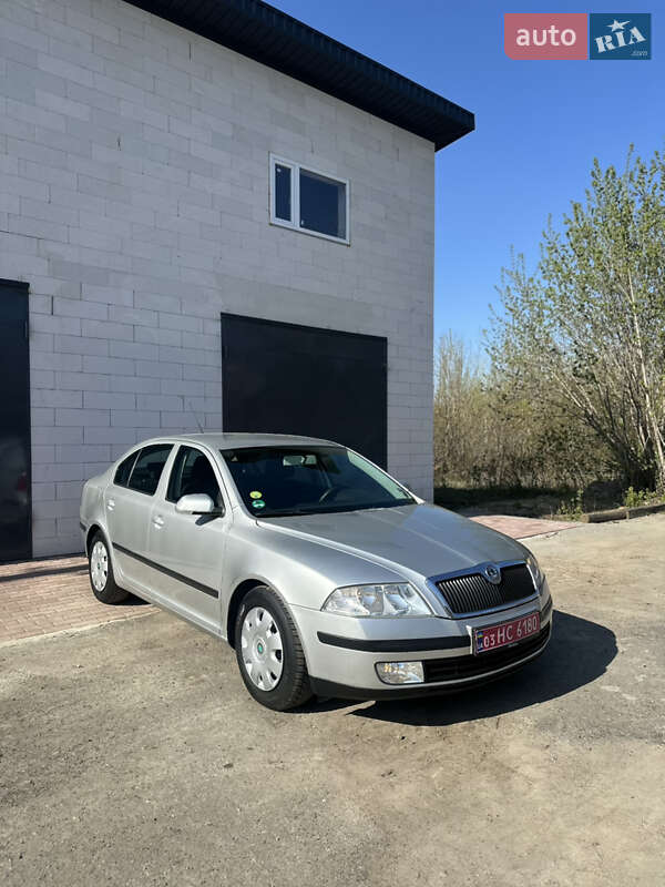 Лифтбек Skoda Octavia 2008 в 