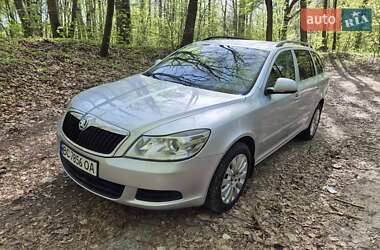 Универсал Skoda Octavia 2011 в 