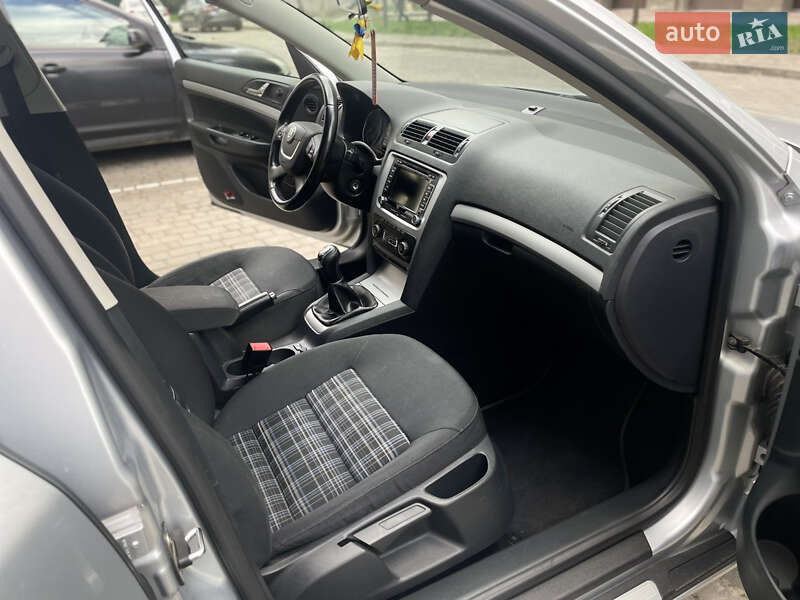 Універсал Skoda Octavia 2012 в Івано-Франківську