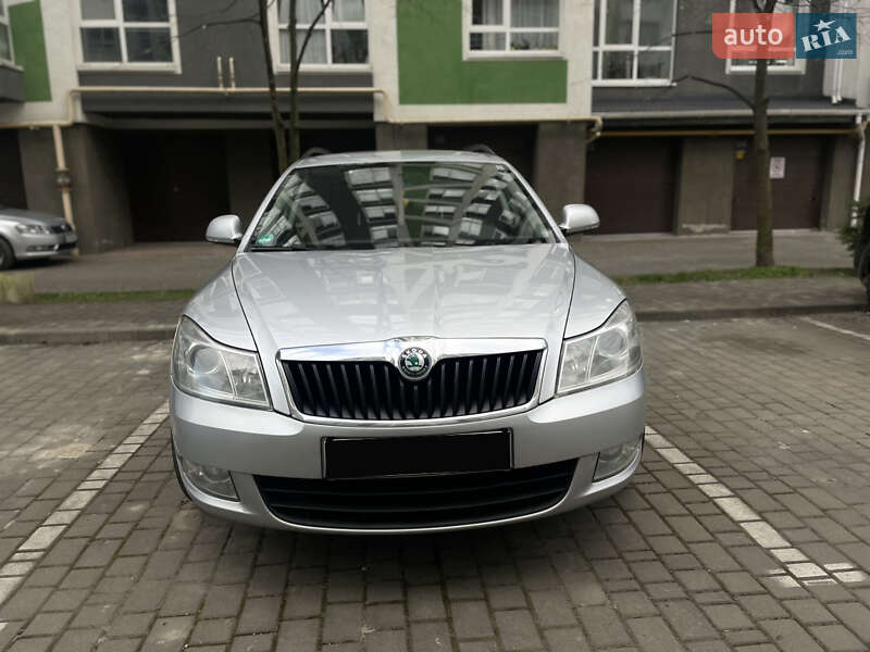 Універсал Skoda Octavia 2012 в Івано-Франківську