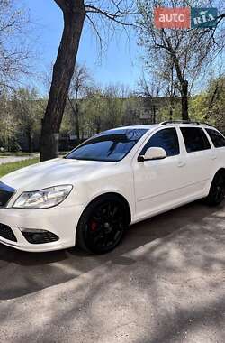 Универсал Skoda Octavia 2010 в 