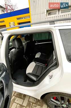 Универсал Skoda Octavia 2010 в 