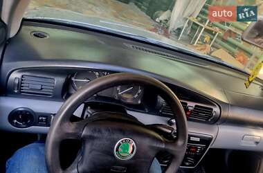 Ліфтбек Skoda Octavia 2001 в 