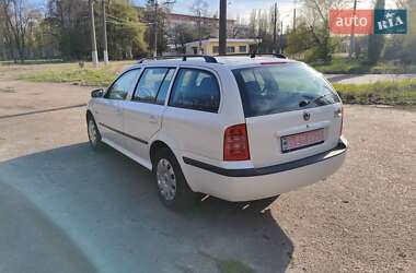 Ліфтбек Skoda Octavia 2009 в 