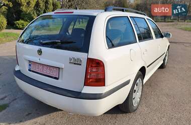 Ліфтбек Skoda Octavia 2009 в 