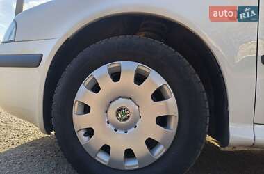 Ліфтбек Skoda Octavia 2009 в 