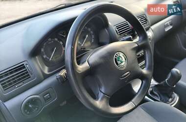 Ліфтбек Skoda Octavia 2009 в 