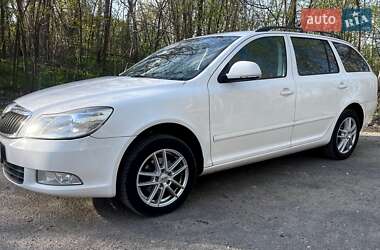 Универсал Skoda Octavia 2011 в 