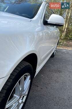 Универсал Skoda Octavia 2011 в 