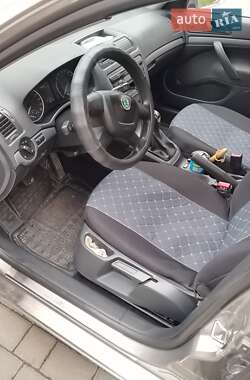 Лифтбек Skoda Octavia 2011 в 