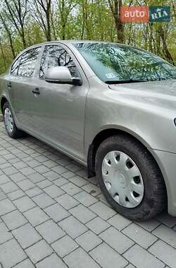 Лифтбек Skoda Octavia 2011 в 
