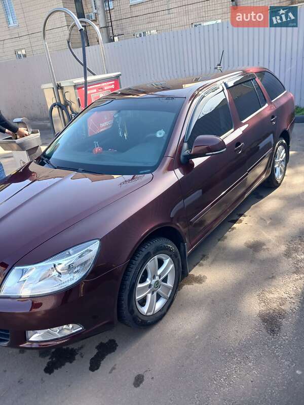 Универсал Skoda Octavia 2010 в Киеве