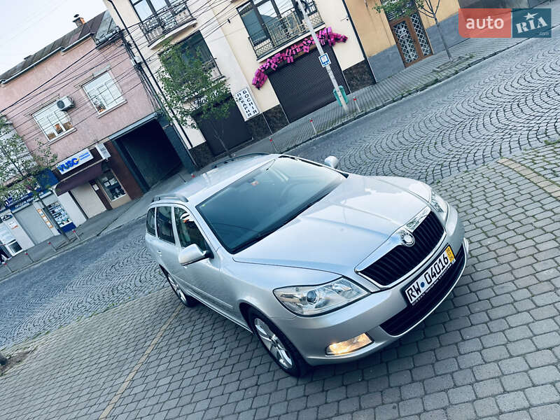 Универсал Skoda Octavia 2010 в 