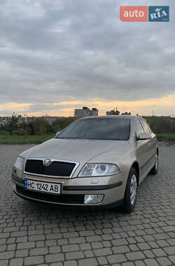 Лифтбек Skoda Octavia 2005 в 