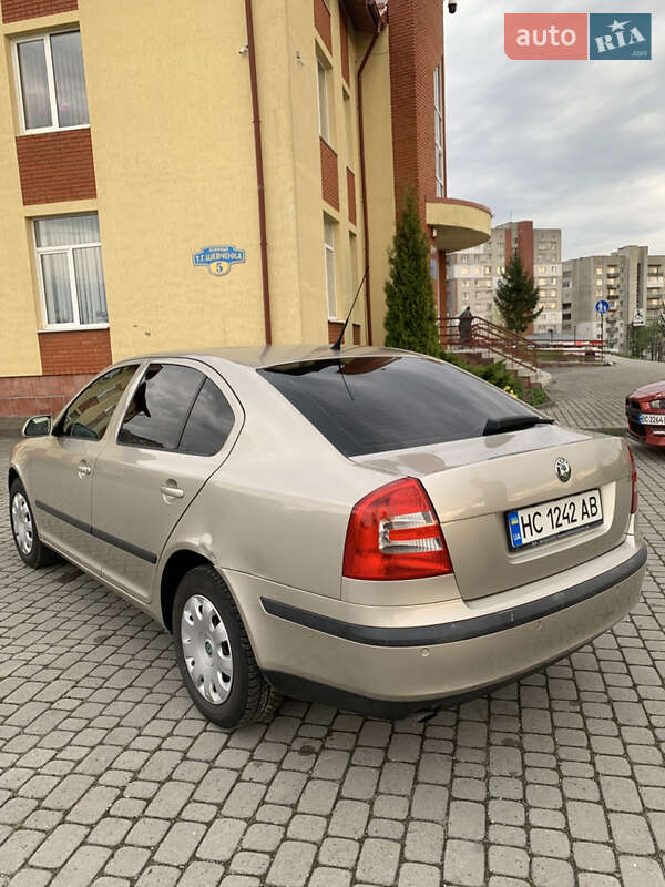 Лифтбек Skoda Octavia 2005 в Львове