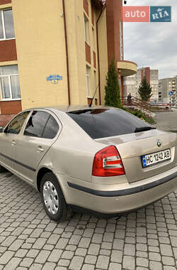 Лифтбек Skoda Octavia 2005 в 