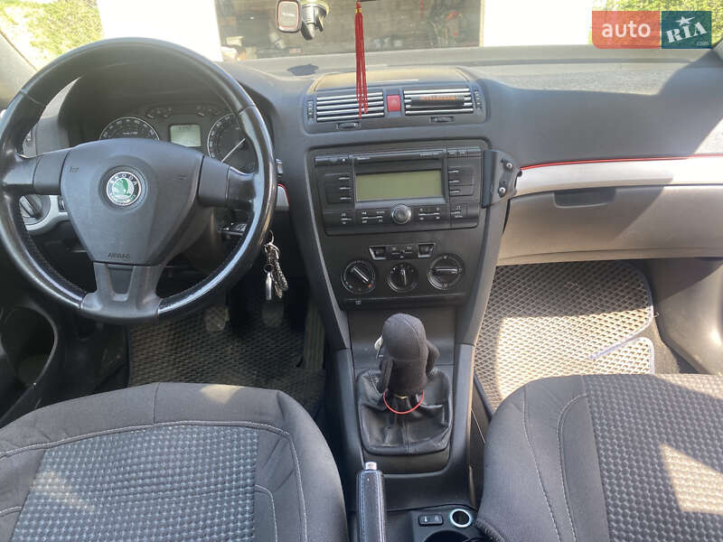 Універсал Skoda Octavia 2006 в Луцьку