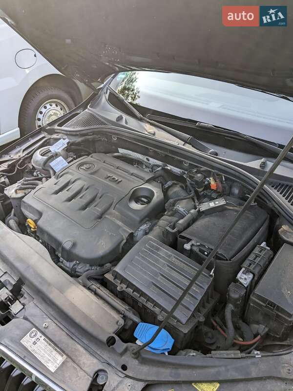 Универсал Skoda Octavia 2015 в Сарнах