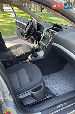 Универсал Skoda Octavia 2010 в 