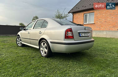 Лифтбек Skoda Octavia 2005 в Камне-Каширском