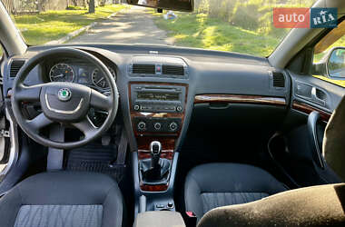 Лифтбек Skoda Octavia 2011 в 