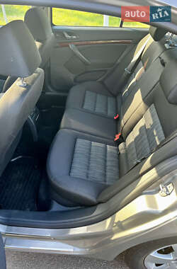 Лифтбек Skoda Octavia 2011 в 