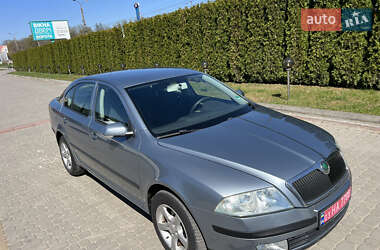 Лифтбек Skoda Octavia 2005 в 