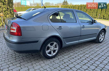 Лифтбек Skoda Octavia 2005 в 