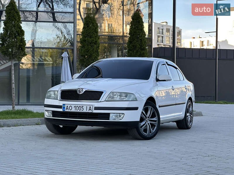 Лифтбек Skoda Octavia 2006 в 