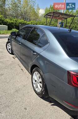 Ліфтбек Skoda Octavia 2020 в 