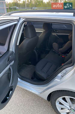 Универсал Skoda Octavia 2010 в 