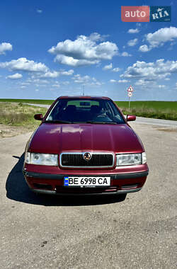 Ліфтбек Skoda Octavia 1999 в 