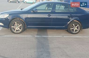 Лифтбек Skoda Octavia 2011 в 