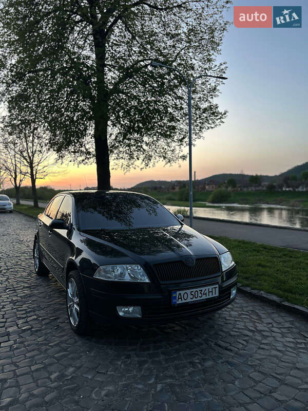 Ліфтбек Skoda Octavia 2008 в 
