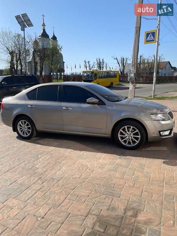 Лифтбек Skoda Octavia 2013 в Чернигове