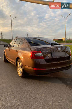 Ліфтбек Skoda Octavia 2014 в Дніпрі